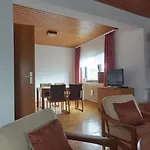 Haus Am Teich Oetjens 아파트 Gaudernbach
